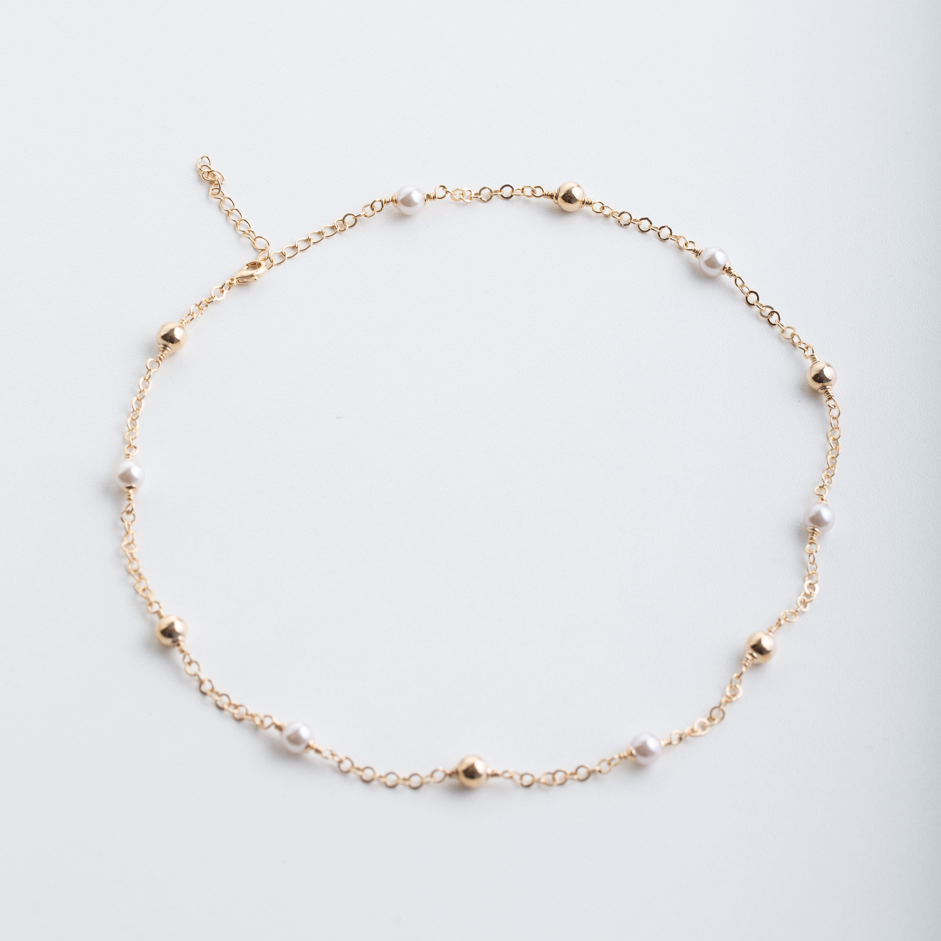 18976 Ball and Pearls Choker 45cm